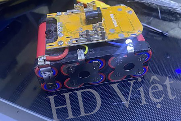 Sửa chữa và thay pin máy khoan cầm tay Makita uy tín, giá tốt