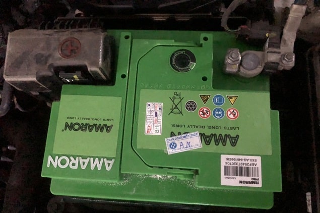 Thay ắc quy giá tốt cho xe Vinfast Fadil