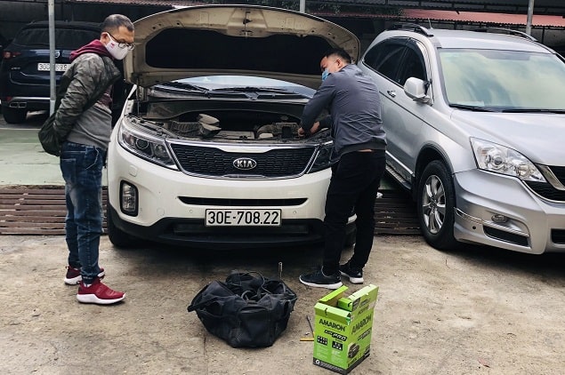 Ắc quy xe ô tô Kia Sedona giá rẻ - Thay ắc quy Sedona tại nhà