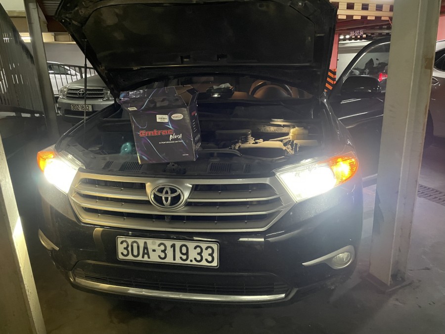 ắc quy Toyota Highlander